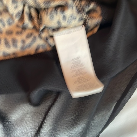 Great Michael Kors top - Picture 8 of 8